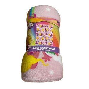 Trolls Plush Throw Blanket NEW 46x60” Super Plush Poppy Pink Yellow Kids